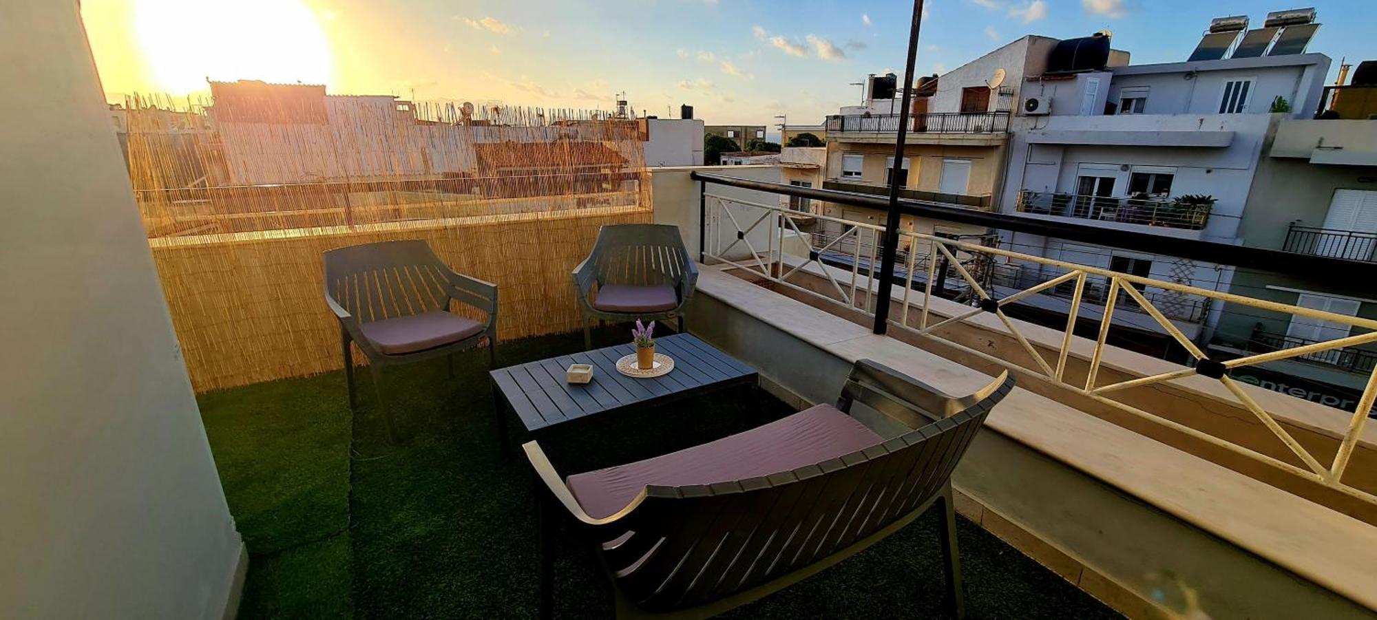 Sunny Apartment For Couples & Friends In Centre Iráclio Exterior foto