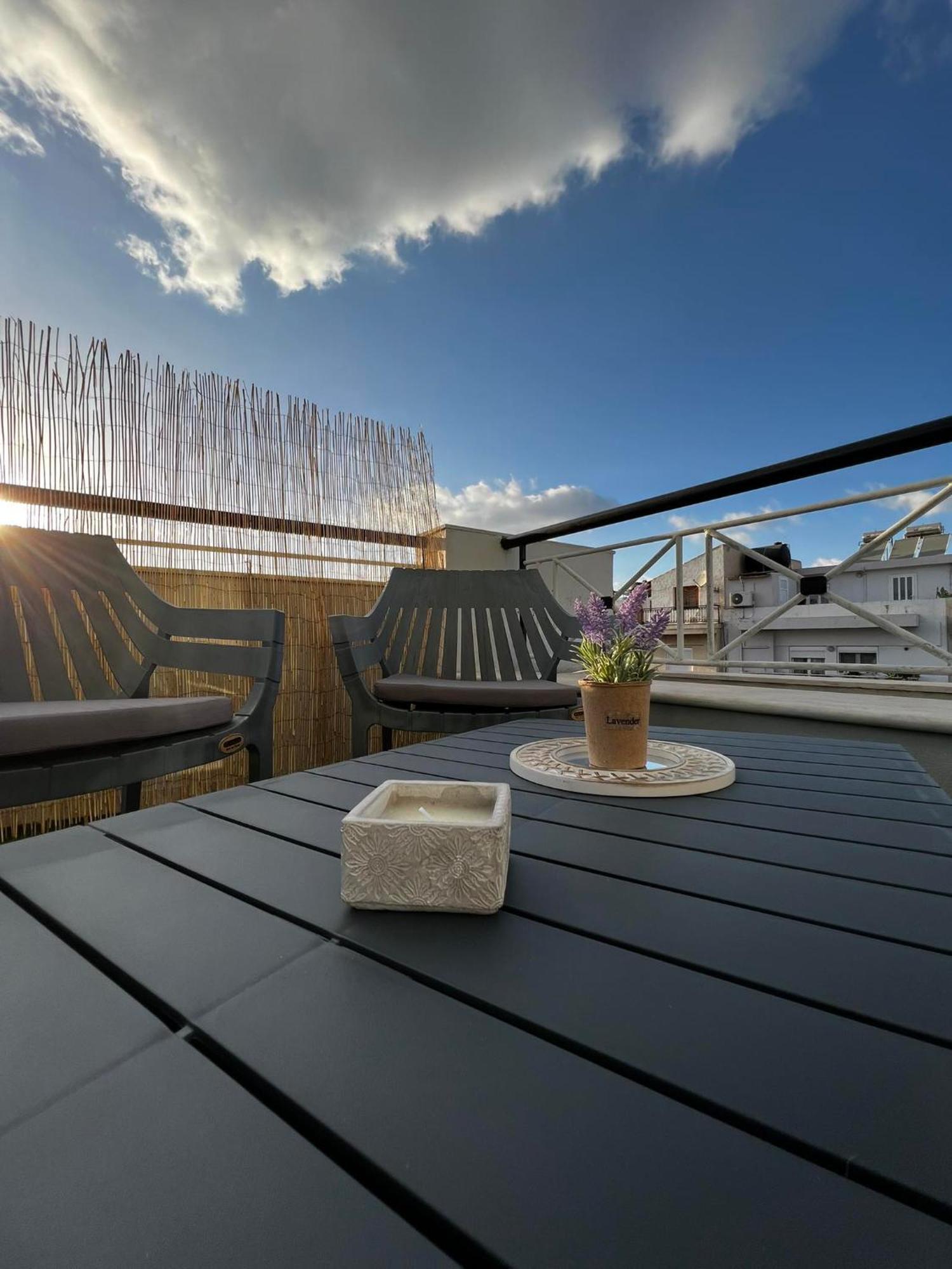 Sunny Apartment For Couples & Friends In Centre Iráclio Exterior foto