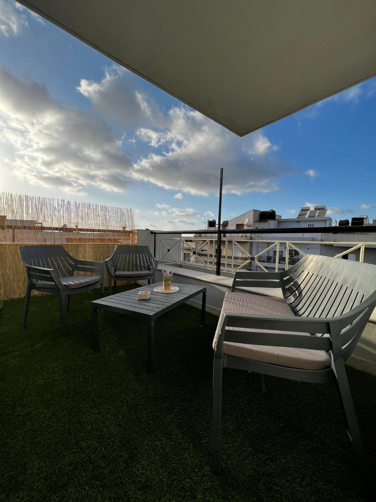 Sunny Apartment For Couples & Friends In Centre Iráclio Exterior foto