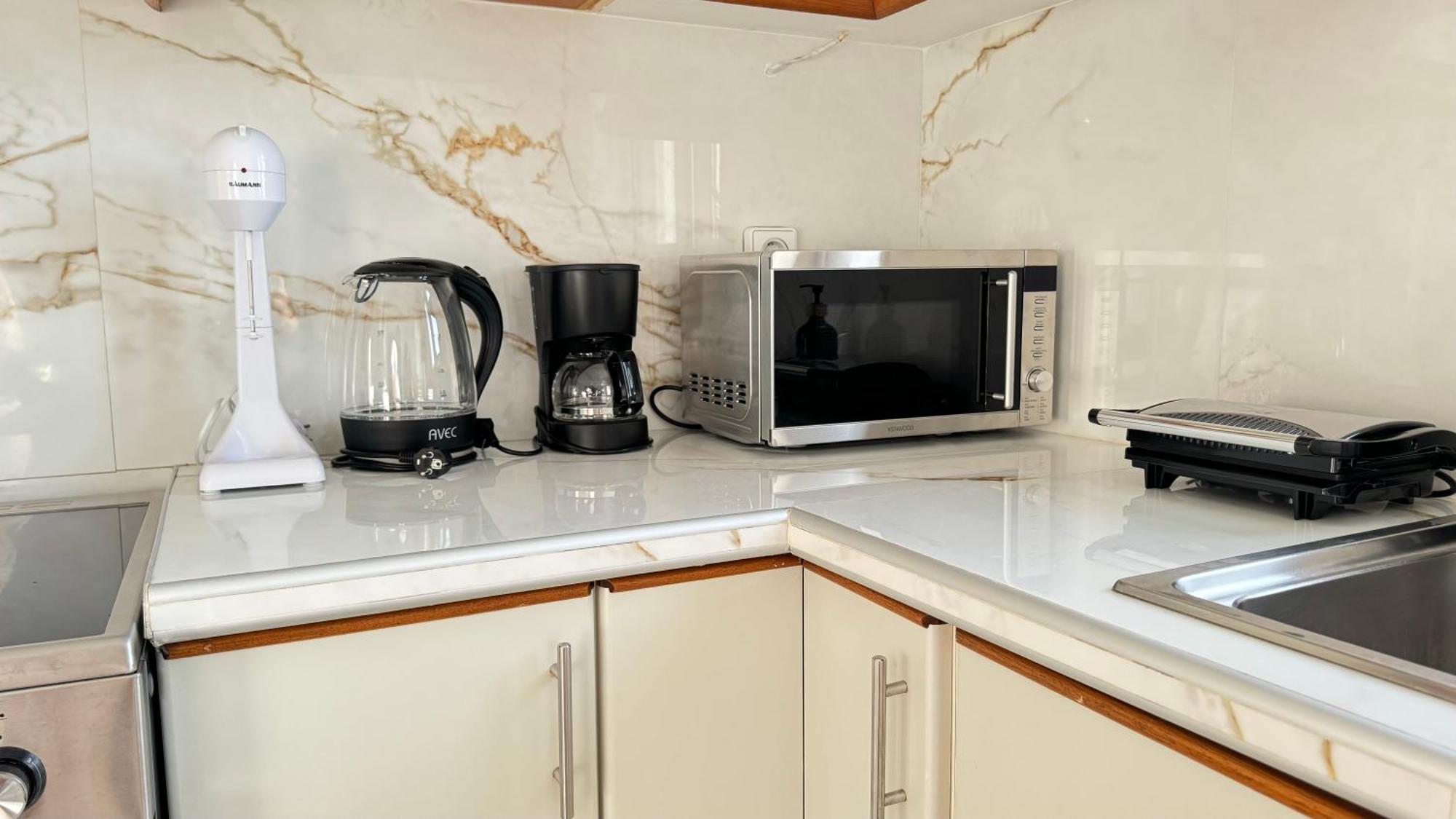 Sunny Apartment For Couples & Friends In Centre Iráclio Exterior foto